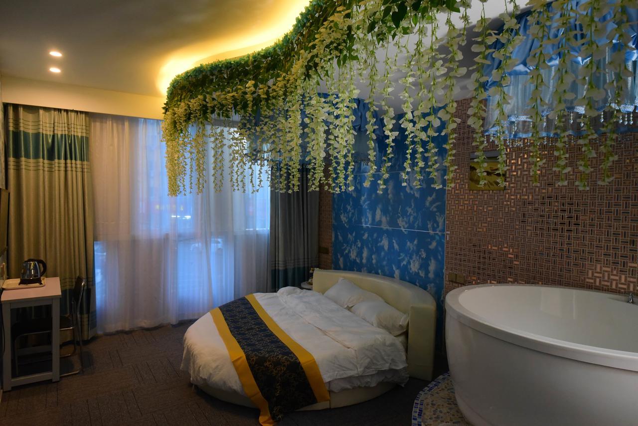 Century Hua Na Loves Boutique Hotel Qingdao Exterior foto